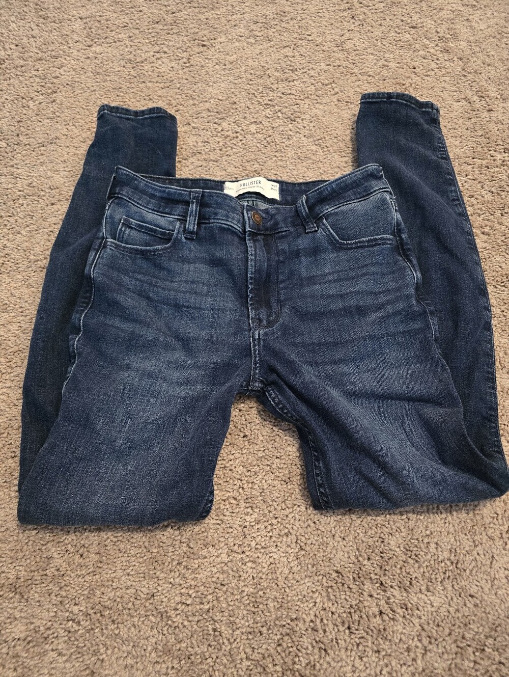 Hollister High Rise Super Skinny Jeans size 4 short